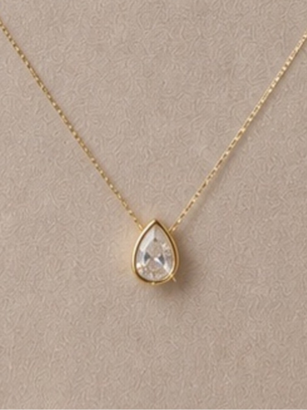 Pear Radiant Cut Pendant
